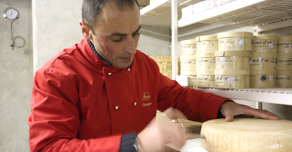 チーズ熟成士の巨匠